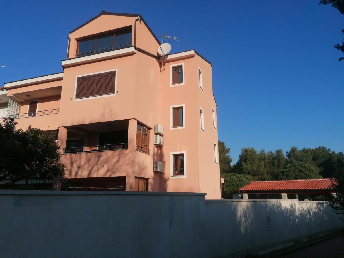 Apartment Centener *